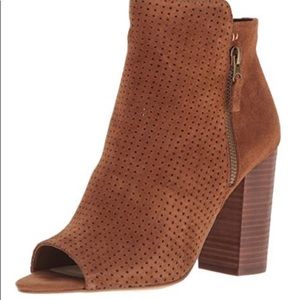 LIKE NEW - Jessica Simpson Keris open toe booties